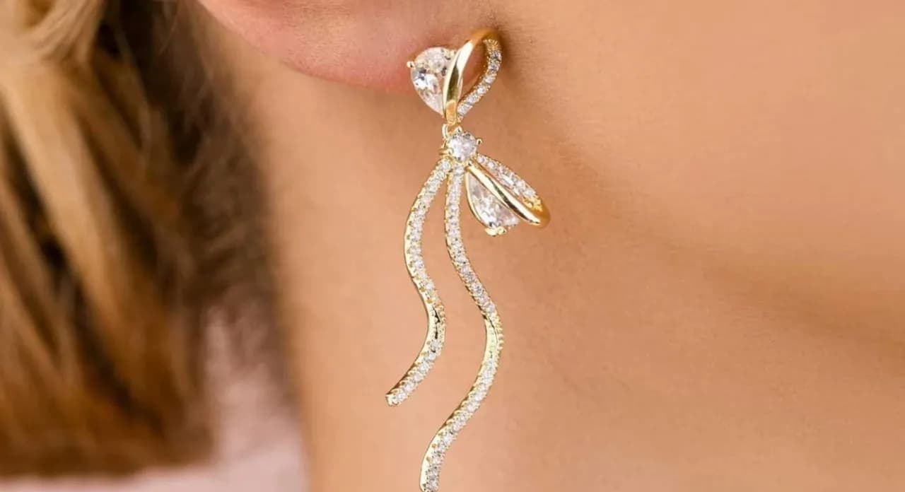 Jakie kolczyki na sylwestra? Odkryj eleganckie i modne propozycje Jakie kolczyki na sylwestra? Odkryj eleganckie i modne propozycje