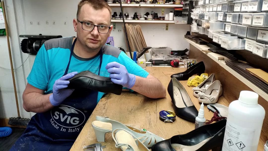 Jak wymienić fleki w szpilkach i uratować swoje ulubione buty