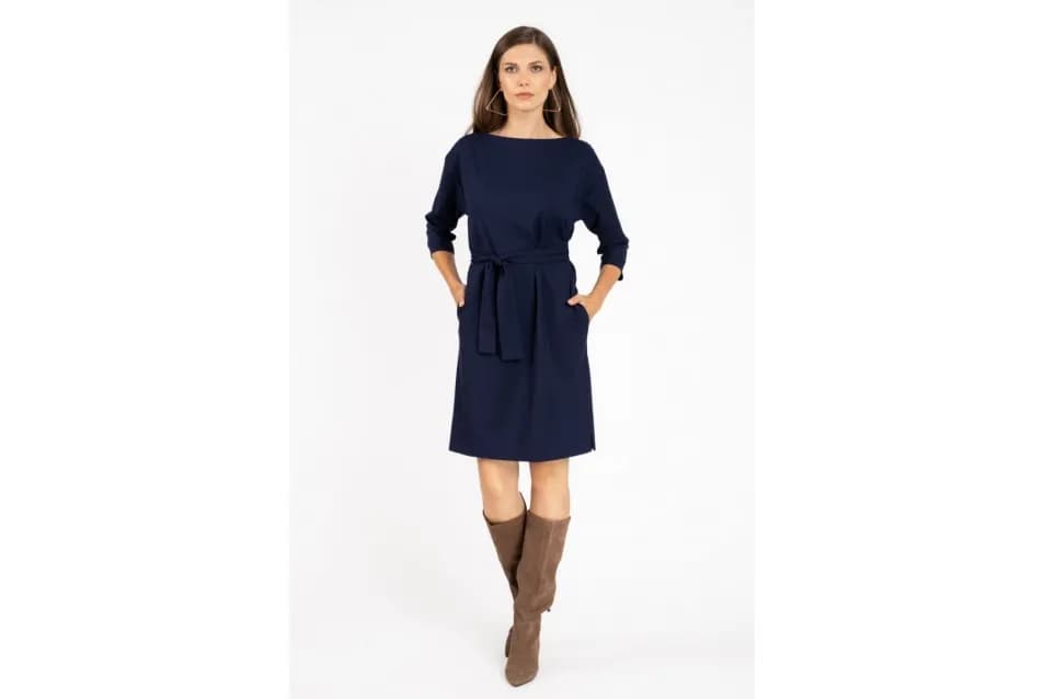 Jakie buty do granatowej sukni – uniknij modowych faux pas